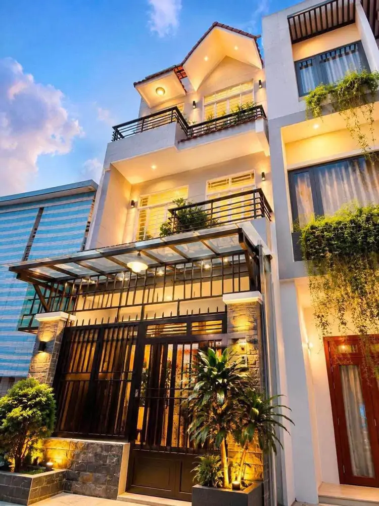 Huỳnh Tịnh Của – Q3 Giáp Q1 45M² 4 Tầng 5Pn