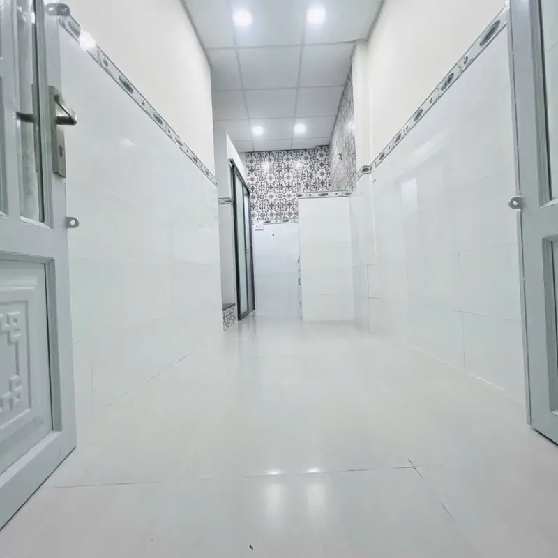 Sát Mặt Tiền Q 4 Nhà Mới Đẹpchỉ 1 Tỷ