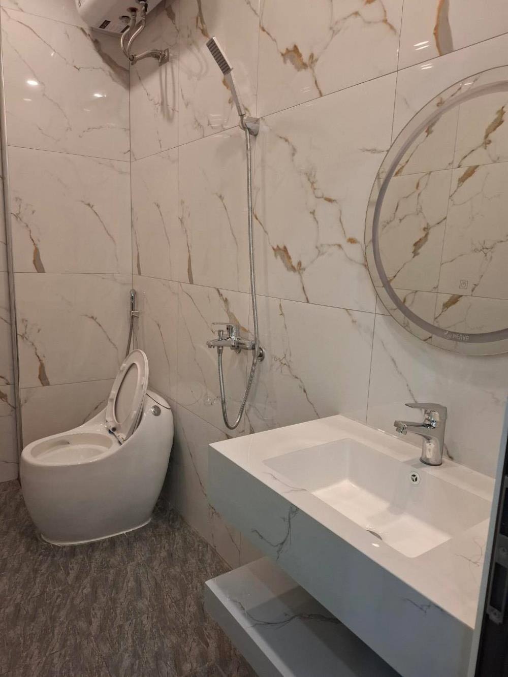 Bán căn hộ cao cấp Thái Hà - View đẹp - Full nội thất - Giá 15 tỷ