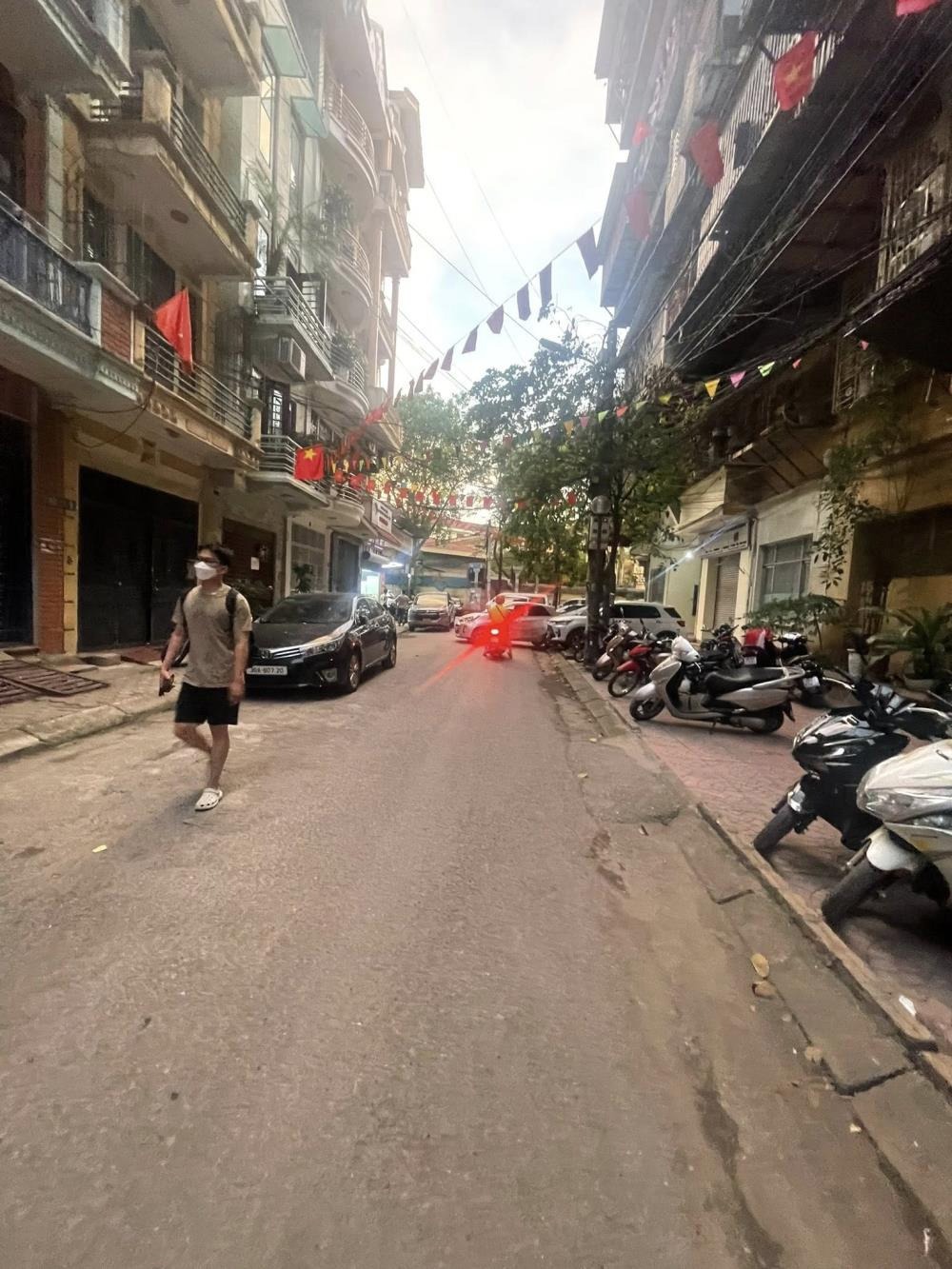 Bán căn hộ tập thể Nghĩa Đô, Nguyễn Khánh Toàn - 50m2 - Giá 3 tỷ