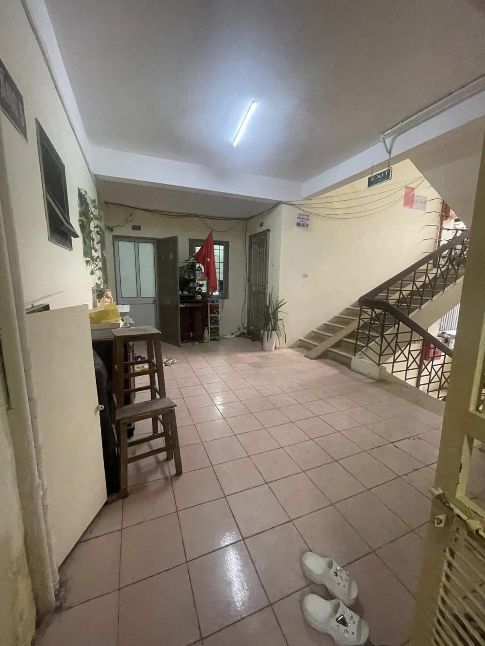 Bán căn hộ tập thể Nghĩa Đô, Nguyễn Khánh Toàn - 50m2 - Giá 3 tỷ