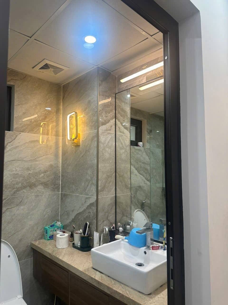 Căn Hộ 2PN - Nam Trung Yên - Giá 5.28 Tỷ - View Đẹp