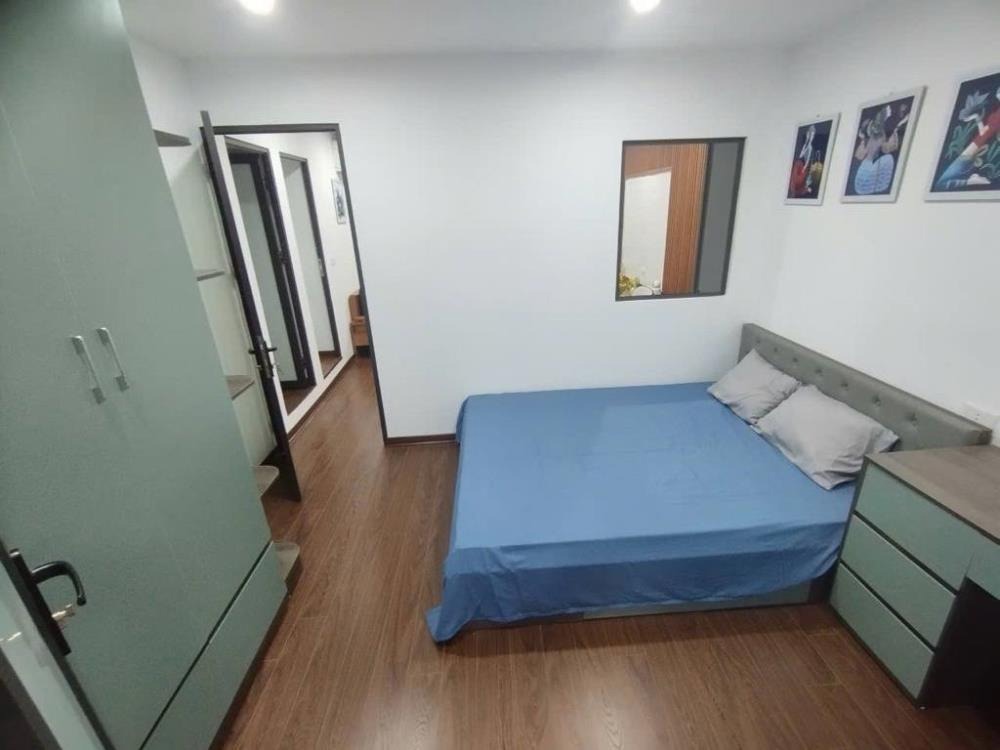 Bán gấp căn hộ tập thể Nguyễn Công Trứ - 3.1 tỷ - Vị trí đẹp - Sổ đỏ chính chủ