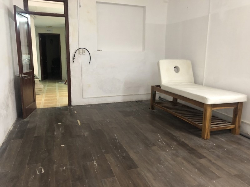 Bán nhà Quận 1, vị trí đắc địa, diện tích lớn, tiềm năng phát triển