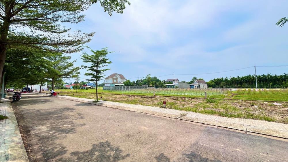 Chỉ từ 1 tỷ 99 - Đất đẹp Tân Phú Trung, sổ riêng, gần Metro