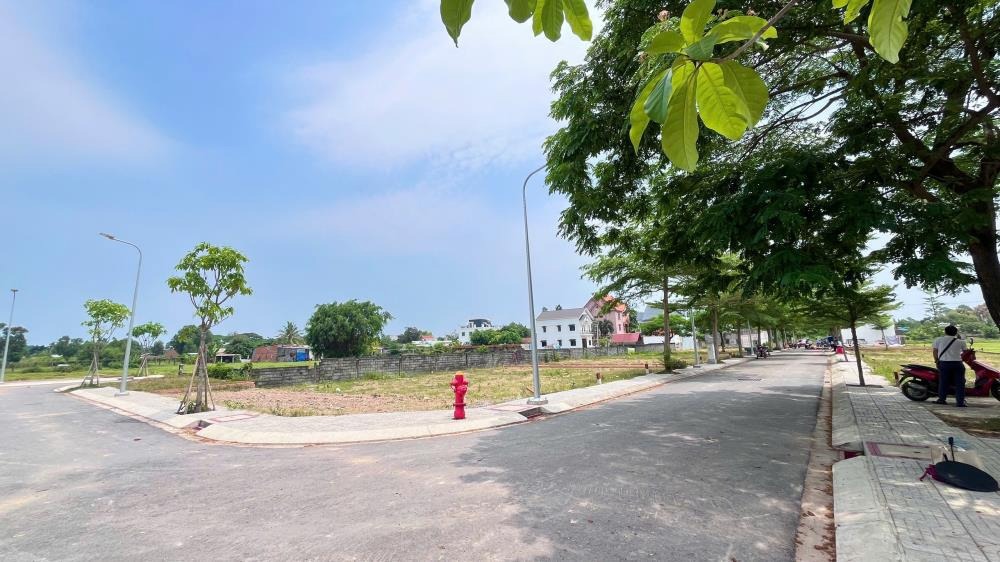 Chỉ từ 1 tỷ 99 - Đất đẹp Tân Phú Trung, sổ riêng, gần Metro