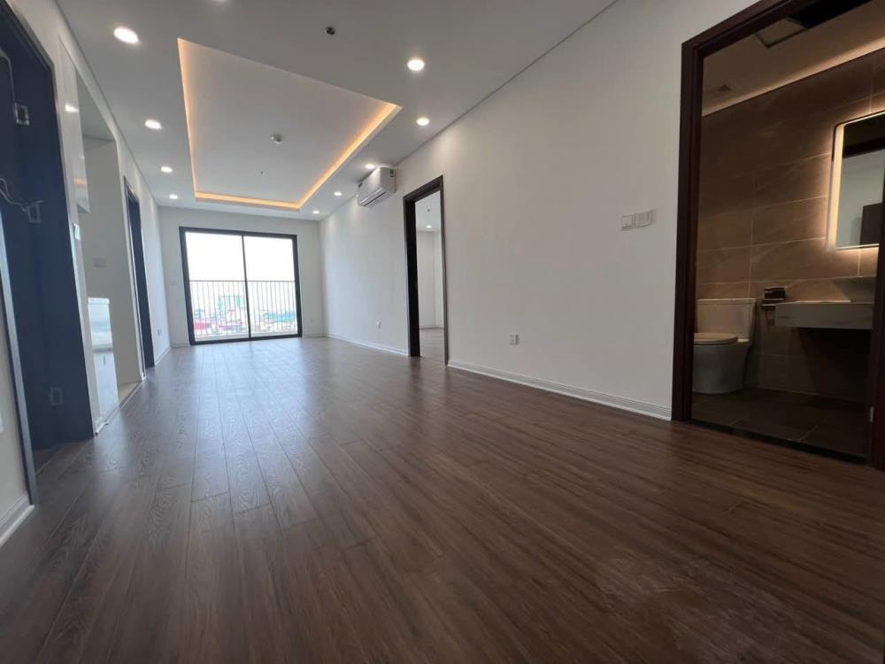 Bán Căn Hộ 95m2, 3PN, Bình Minh Garden, View Cầu, Full Nội Thất - 5 Tỷ