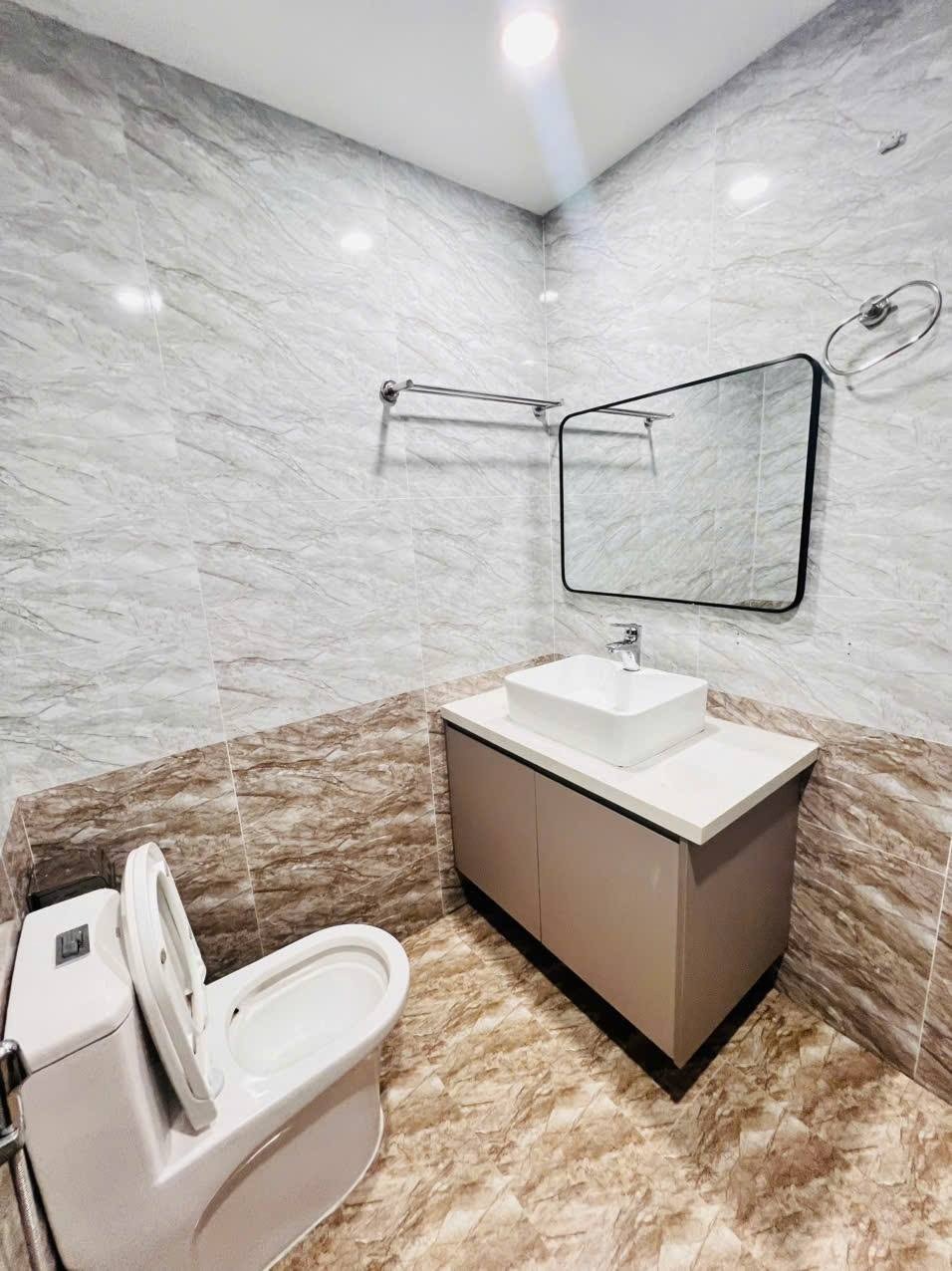 Căn Hộ FLC Star Tower Quang Trung: 4PN, 113m², Giá Tốt