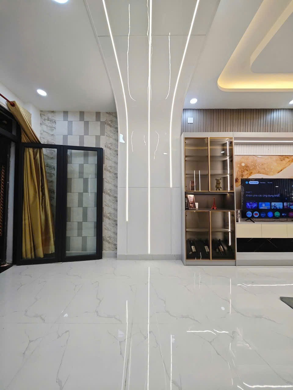 Bán nhà mặt tiền Trương Thị Hoa, Gò Vấp - 4x20, 3PN, Nội Thất Cao Cấp - 6.25 Tỷ