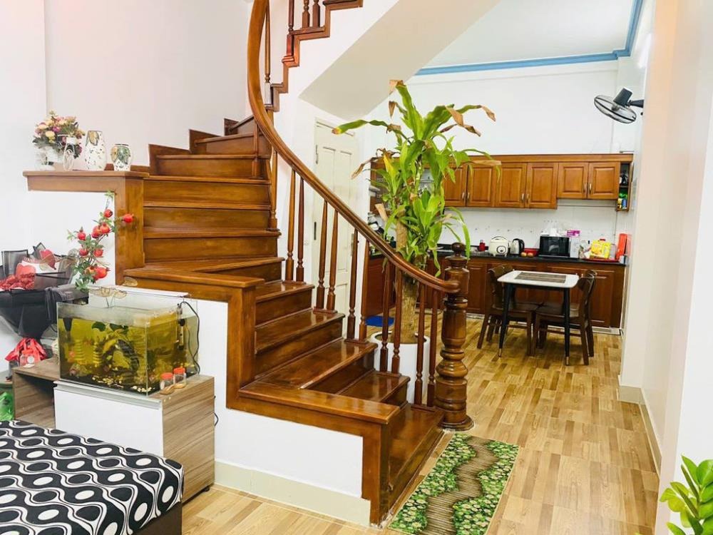 Bán nhà đẹp, ô tô đỗ cửa, vị trí đắc địa - Trần Thái Tông, Cầu Giấy