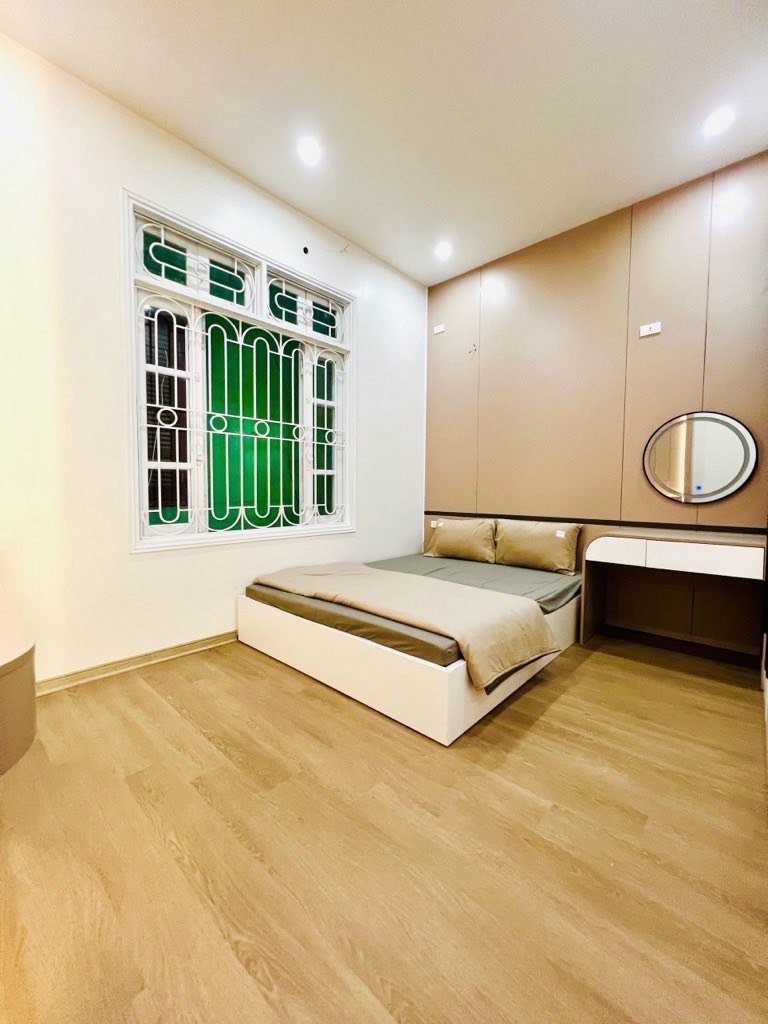 Bán nhà đẹp, ô tô đỗ cửa, vị trí đắc địa - Trần Thái Tông, Cầu Giấy
