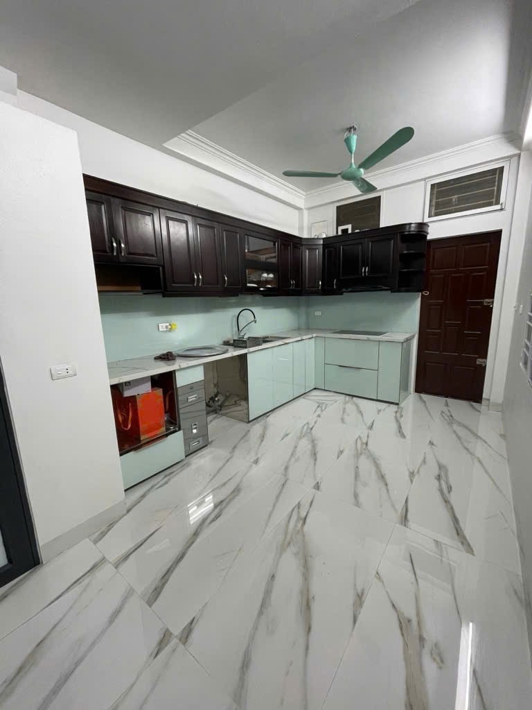 Lô Góc Trích Sài - Bước Ra Ô Tô, Hồ Tây - Giá 13.9 Tỷ