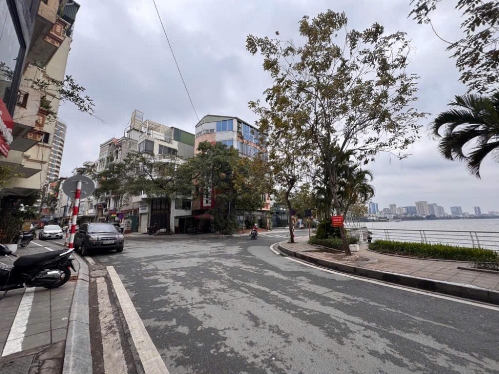 Lô Góc Trích Sài - Bước Ra Ô Tô, Hồ Tây - Giá 13.9 Tỷ