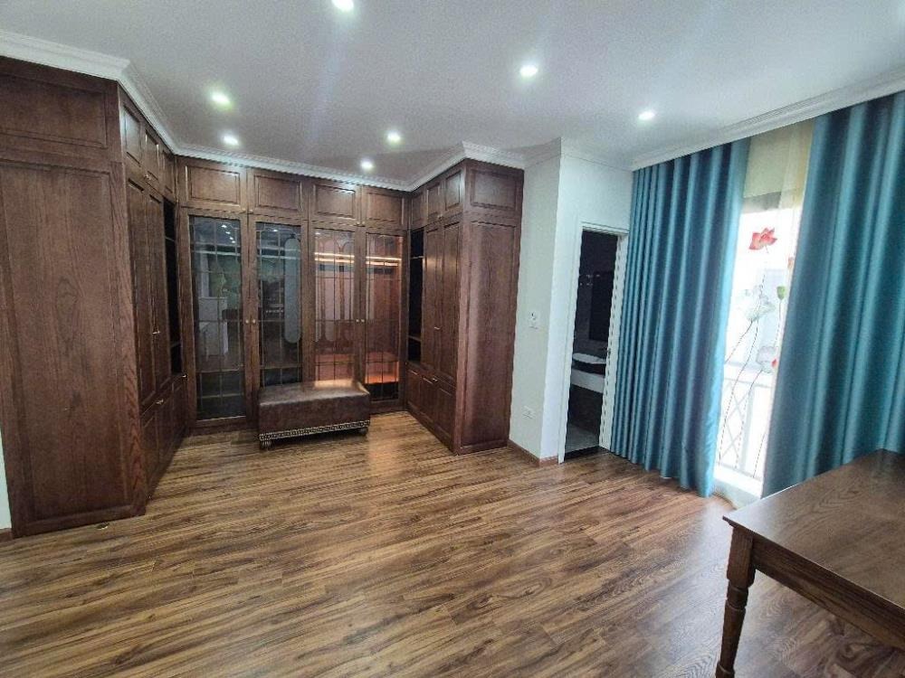 Nhà đẹp Võng Thị - 6 tầng, thang máy, 47m² - View Hồ Tây - Giá 10 tỷ