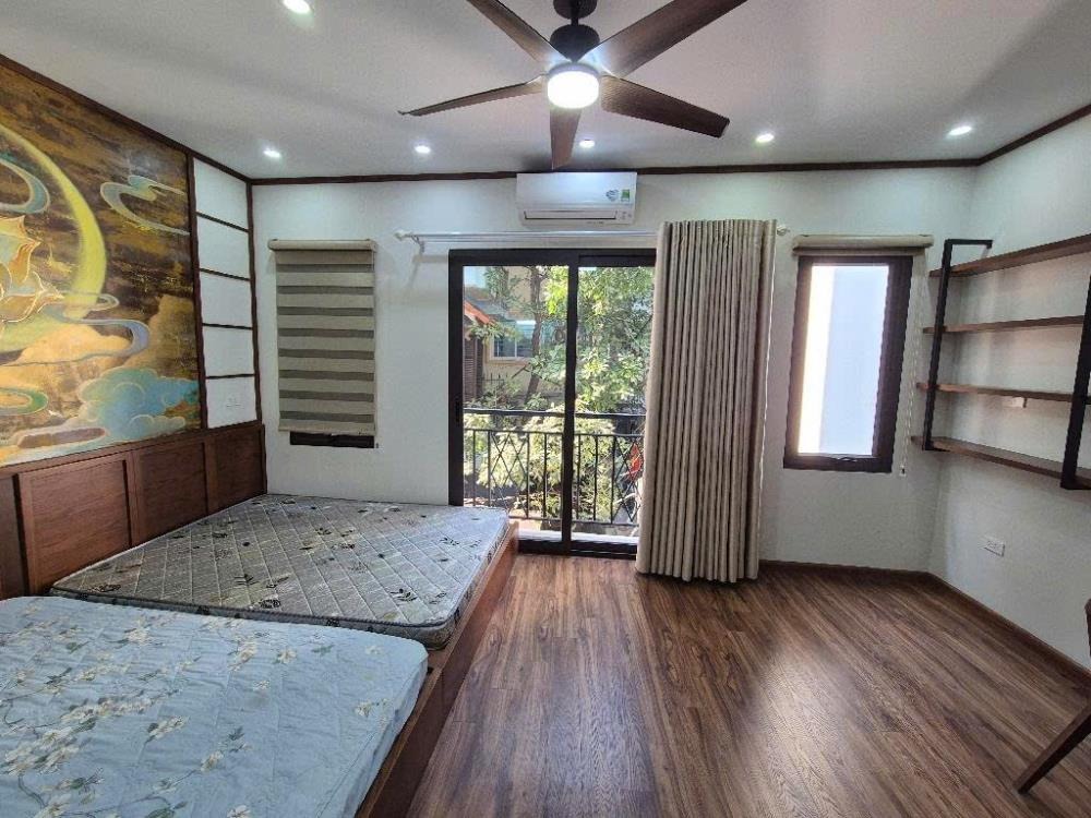 Nhà đẹp Võng Thị - 6 tầng, thang máy, 47m² - View Hồ Tây - Giá 10 tỷ