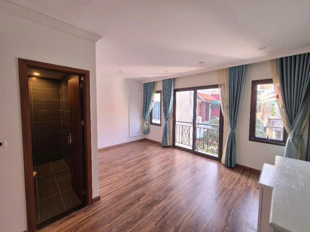 Nhà đẹp Võng Thị - 6 tầng, thang máy, 47m² - View Hồ Tây - Giá 10 tỷ