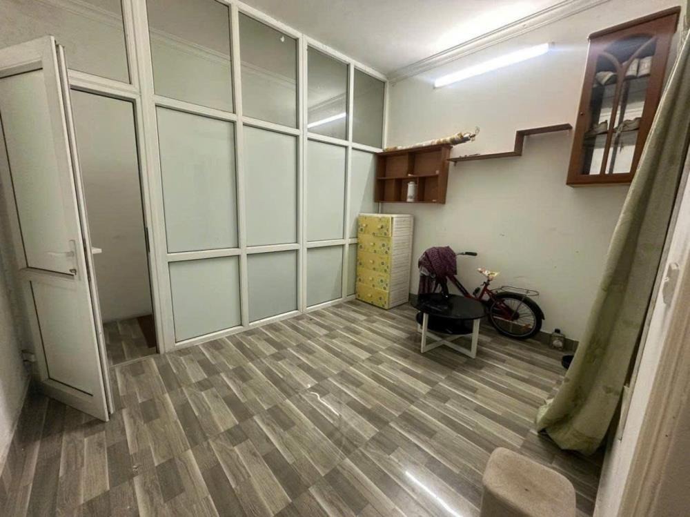 Nhà Tốt Âu Cơ - Sát Hồ Tây - 32m2 - Giá 7.5 tỷ