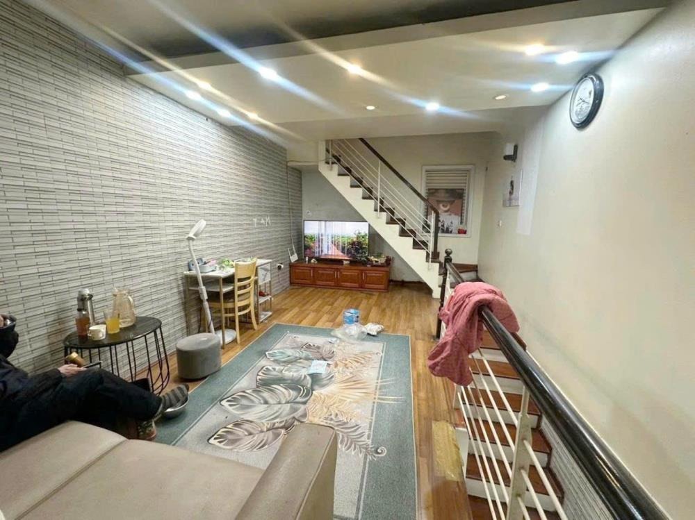 Nhà Tốt Âu Cơ - Sát Hồ Tây - 32m2 - Giá 7.5 tỷ