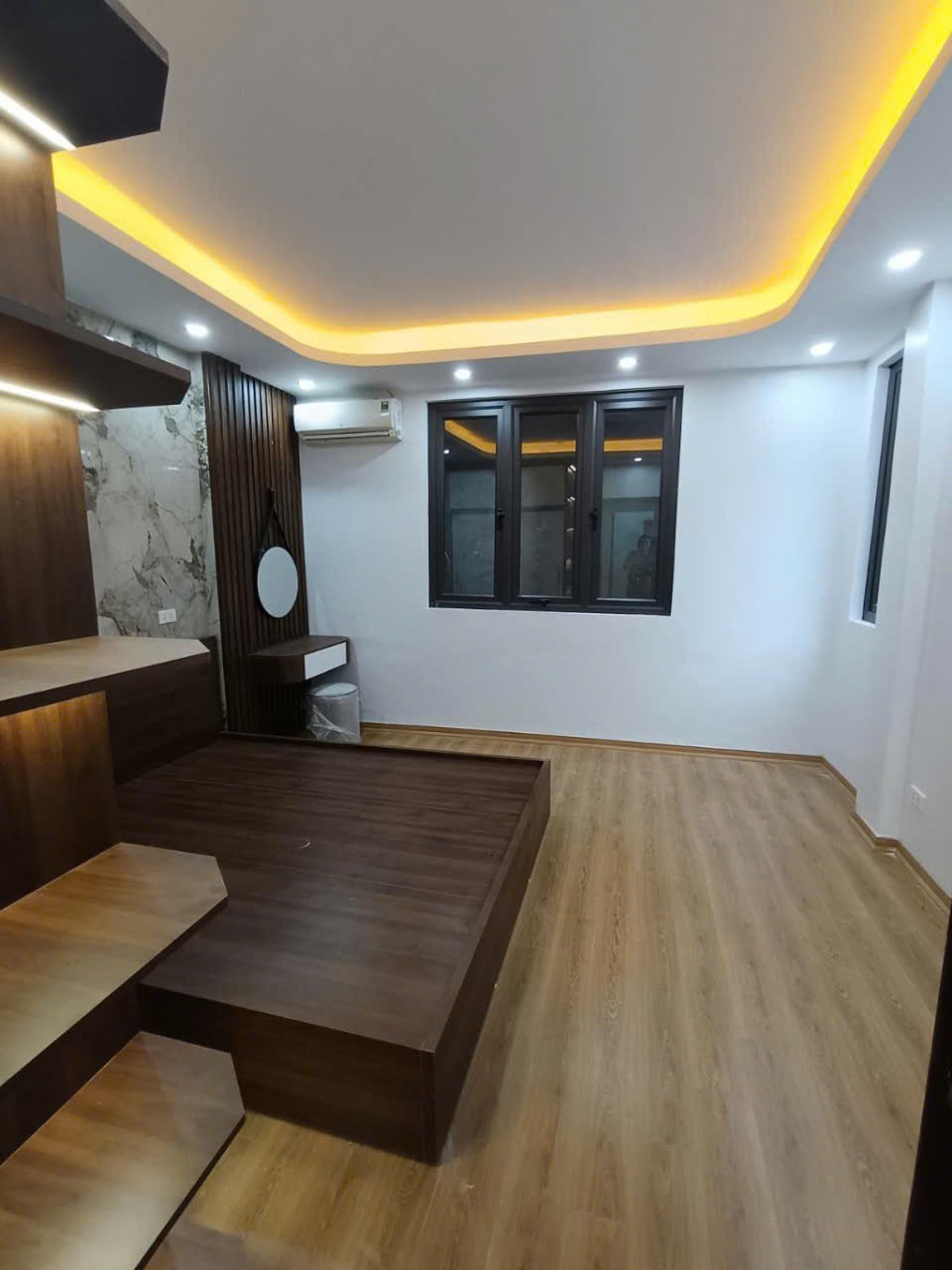 Nhà phố Đông Thiên, Vĩnh Hưng - 35m2, 5.86 tỷ - Ô tô gần nhà