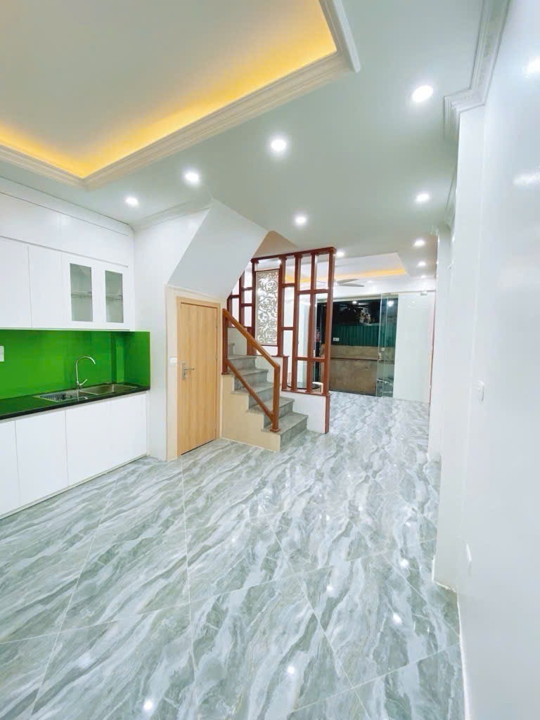 Nhà Mới Đẹp 5 Tầng, 6 Phòng Ngủ - Vĩnh Hưng, Hoàng Mai - Giá Chỉ 5 tỷ