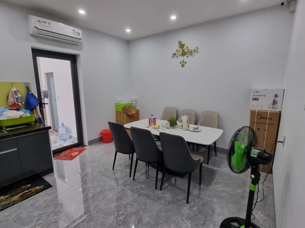 Bán Gấp Nhà Hóc Môn 60m2, 1 Tỷ 650 Triệu - Cho Thuê Ổn Định