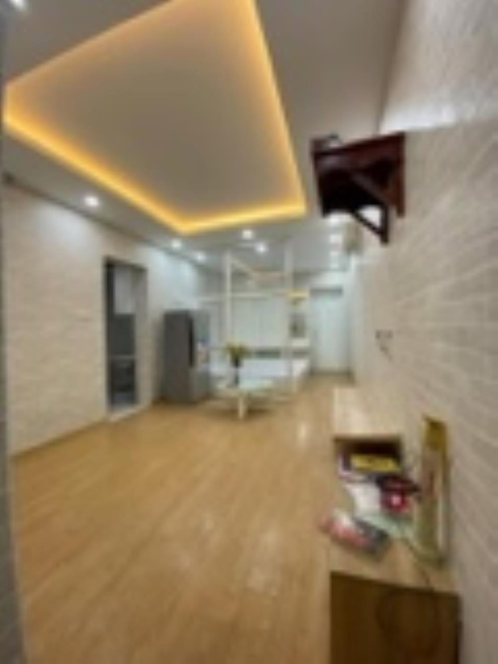 Bán Căn Hộ 2 Phòng Ngủ, 60m2, Thanh Nhàn, Hà Nội - Giá 2.4 Tỷ