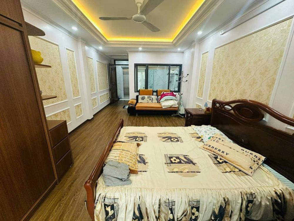 Bán nhà phố Nguyễn Ngọc Nai 40m2 x 7 tầng, thang máy, gara ô tô, gần phố