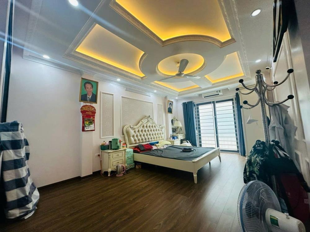 Bán nhà phố Nguyễn Ngọc Nai 40m2 x 7 tầng, thang máy, gara ô tô, gần phố
