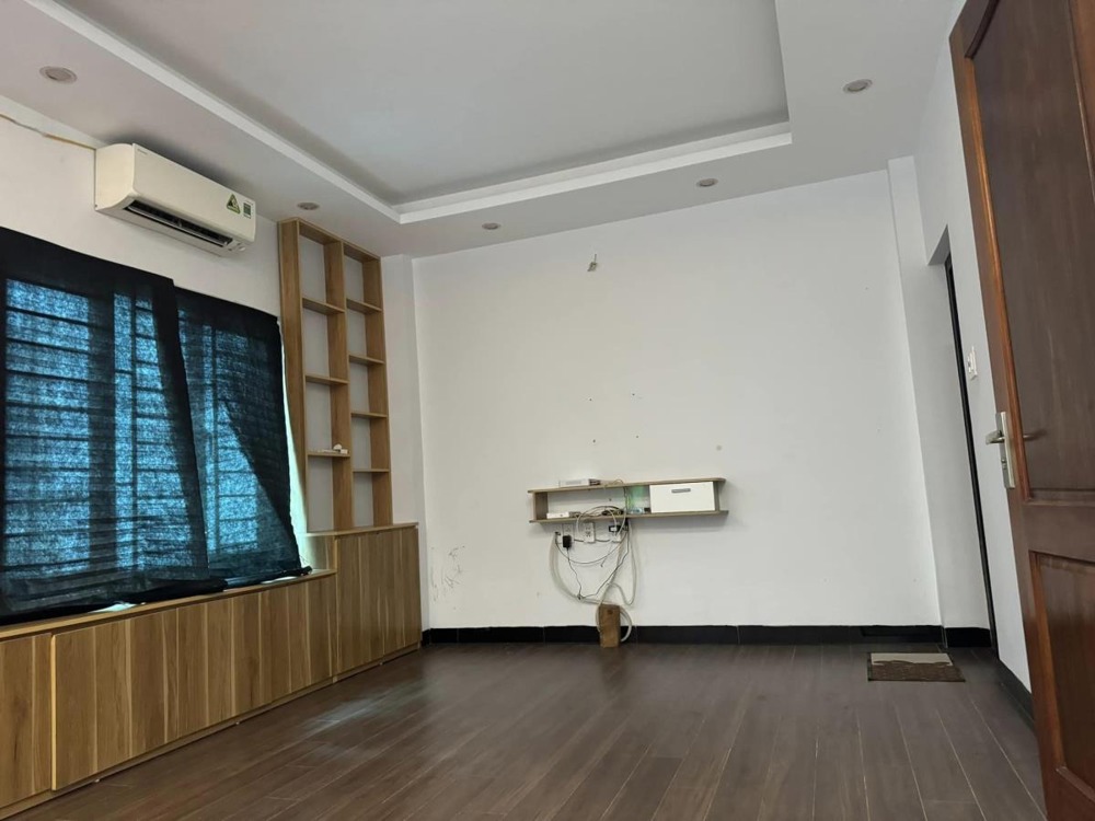 Nhà Ngõ Ô Tô Hà Đông: 4 Tầng, 45m2, Giá Tốt - Ngõ Thì Sỹ Vạn Phúc