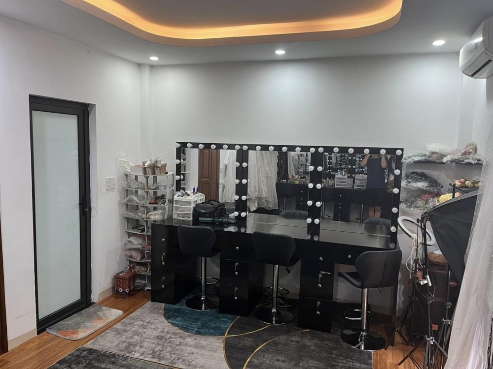 Nhà phố 5 tầng lô góc Xuân Phương - Giá 4 tỷ