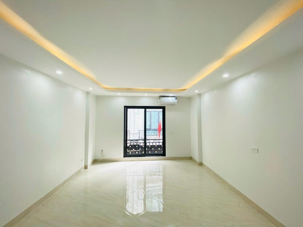 Nhà Mới 5 Tầng Đại Mỗ - Giá 5.6 Tỷ - Ô Tô Đỗ Cửa