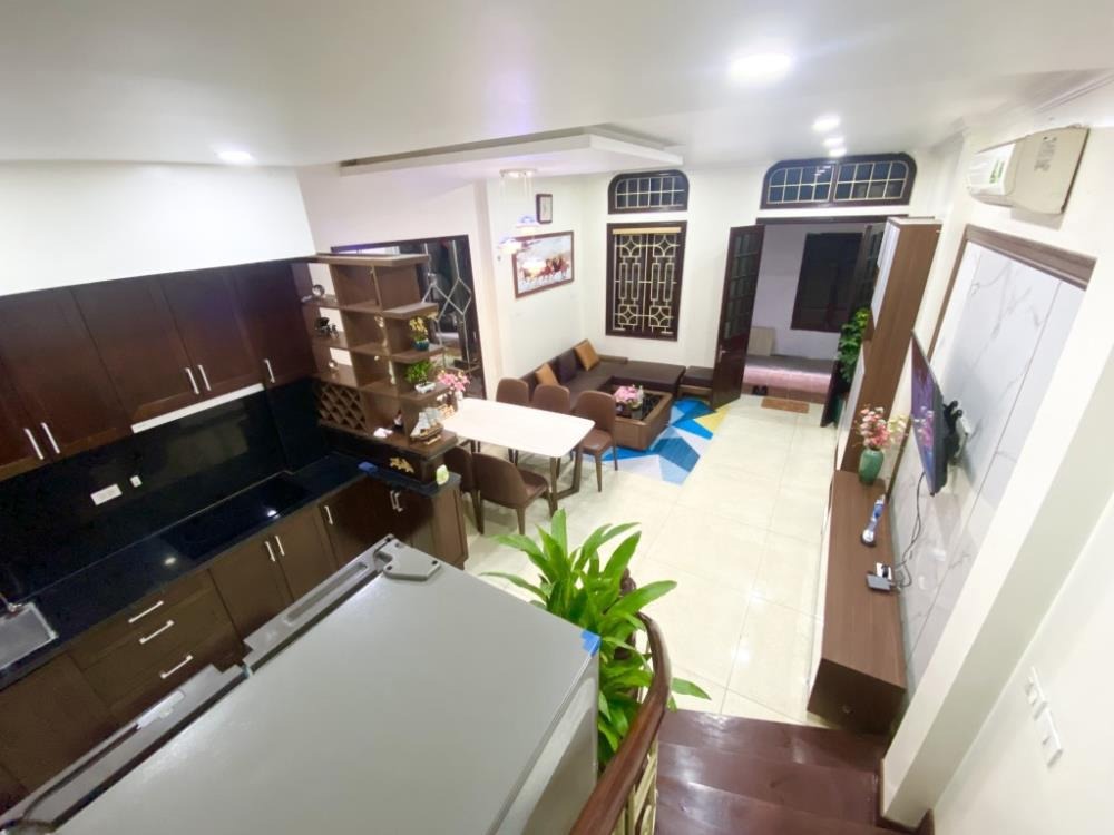 Bán nhà phố Nguyễn Viết Xuân - 5 tầng, nội thất cao cấp - Giá 9.6 tỷ
