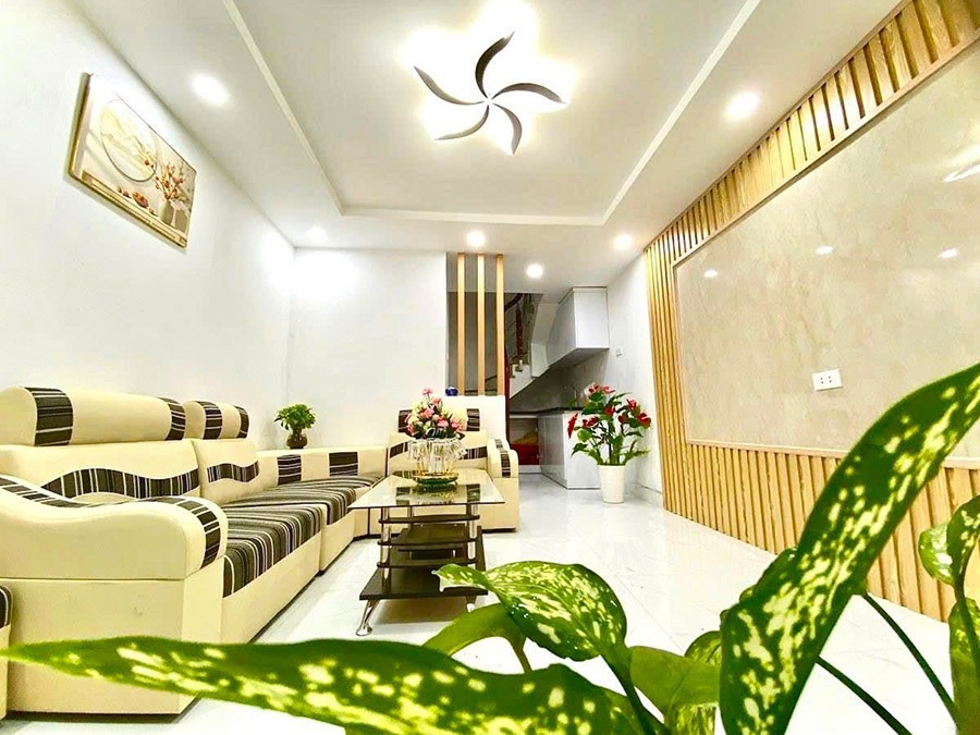 Nhà Đẹp Đống Đa 5.38 Tỷ - 3PN Nội Thất Xịn, Ngõ Thông Thoáng, Pháp Lý Sạch