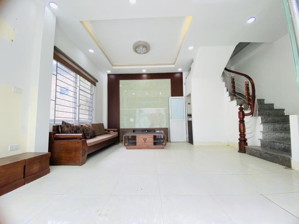 Bán Nhà 4 Tầng Lô Góc, 2 Mặt Ngõ Thoáng, Gần Ga Yên Nghĩa, Hà Đông