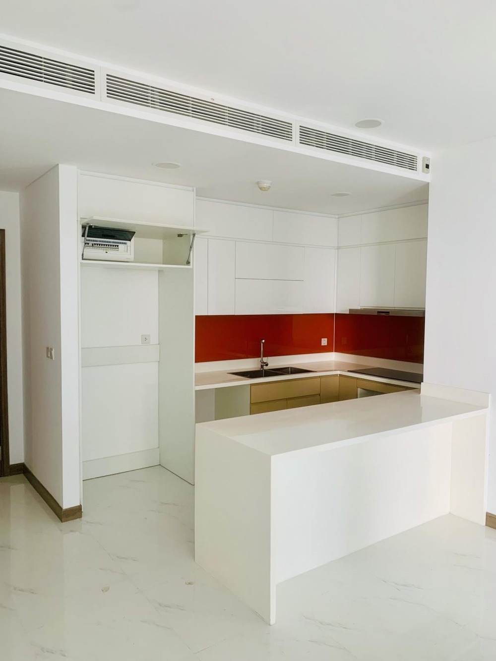 Chỉ 5 tỷ nhận nhà 106m2, 2PN, View Sông Sài Gòn - Sunwah Pearl Quận Bình Thạnh
