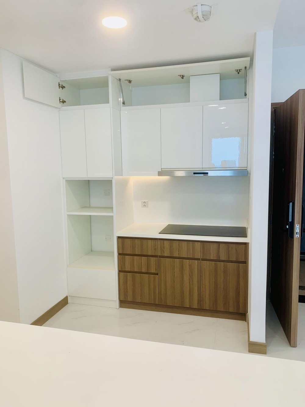 Chỉ 5 tỷ nhận nhà 106m2, 2PN, View Sông Sài Gòn - Sunwah Pearl Quận Bình Thạnh