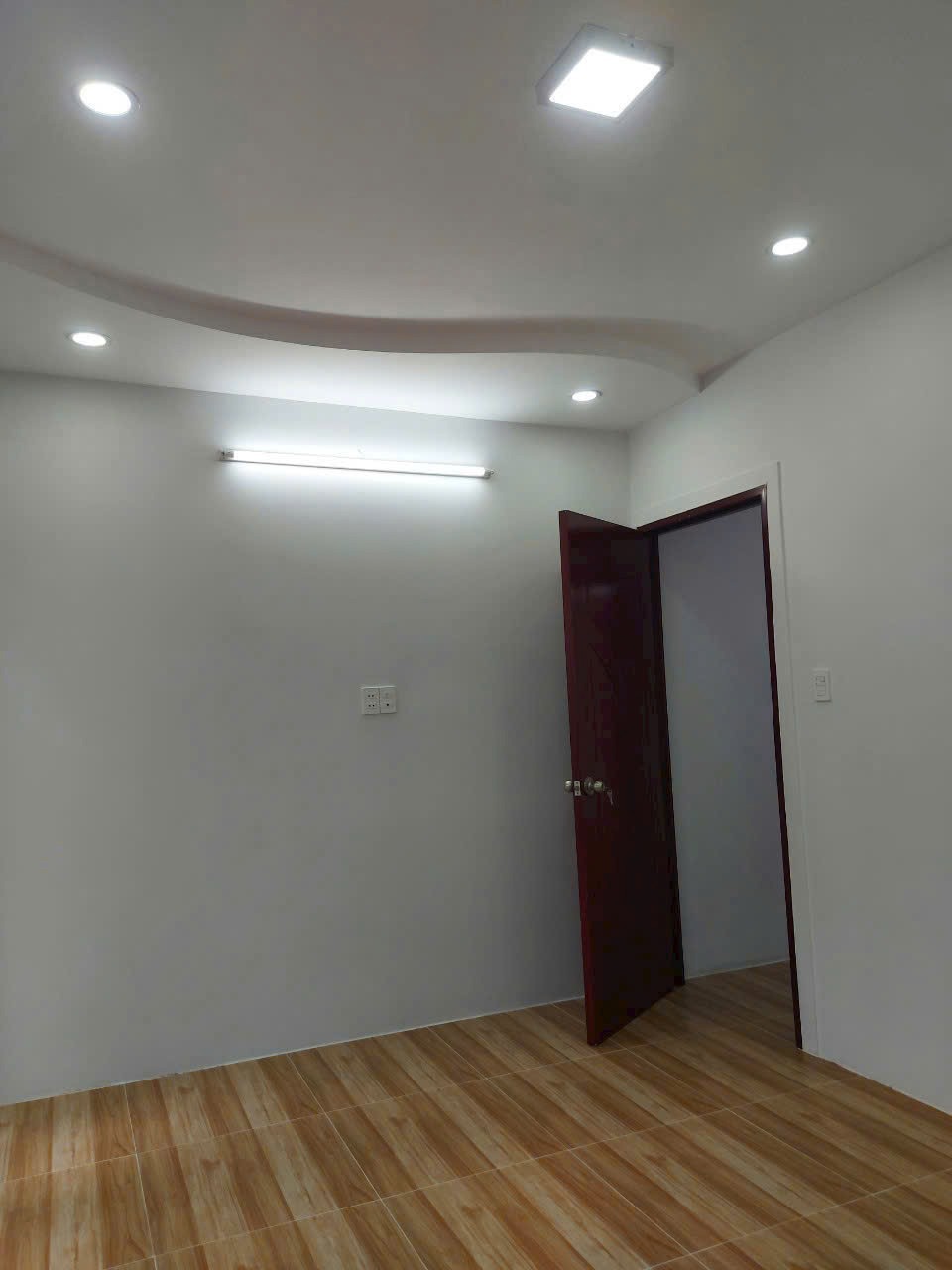 Bán Gấp Nhà Giá Tốt Hưng Long, Qui Đức - 5x16, 2PN, 2WC