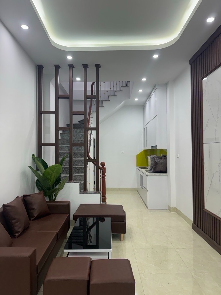 Nhà Đẹp Thụy Khuê - Tây Hồ: 7.4 Tỷ - 3PN, 4WC, Kinh Doanh Tốt