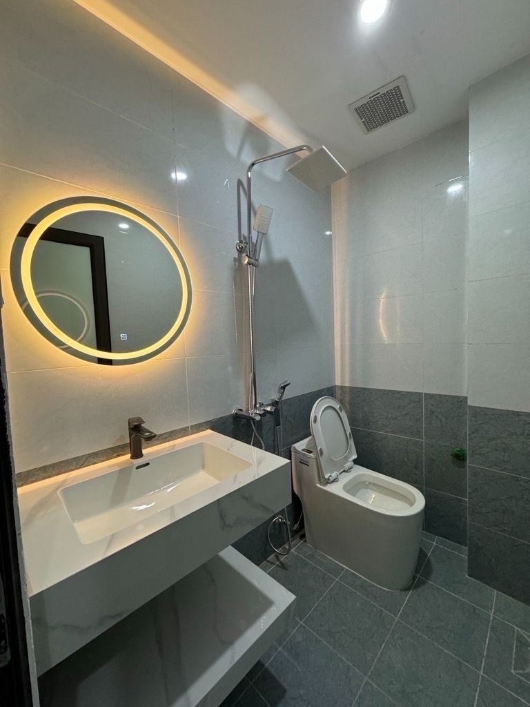 Nhà Đẹp Thụy Khuê - Tây Hồ: 7.4 Tỷ - 3PN, 4WC, Kinh Doanh Tốt