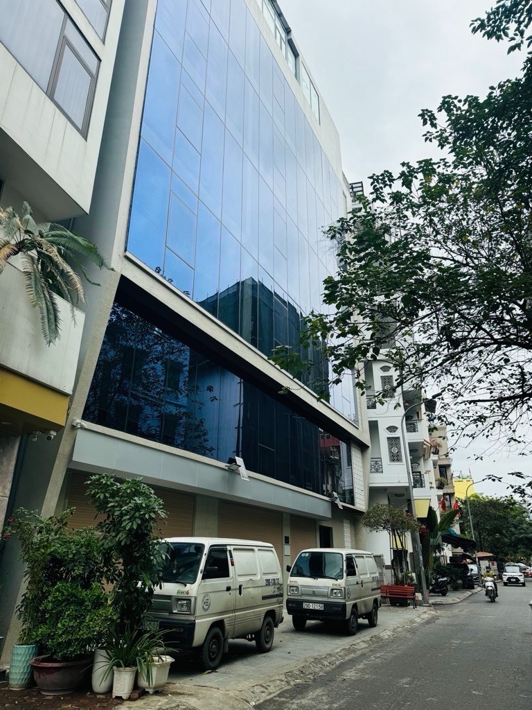 Nhà Đẹp Thụy Khuê - Tây Hồ: 7.4 Tỷ - 3PN, 4WC, Kinh Doanh Tốt