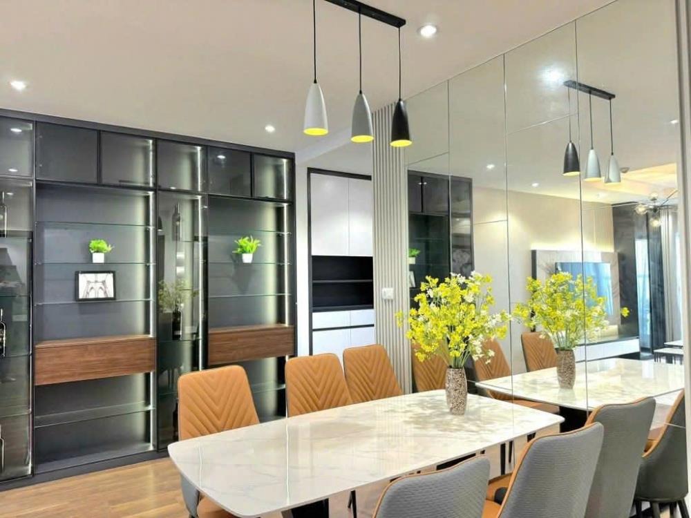 Bán Gấp Căn Hộ Cao Cấp 3PN Quận Cầu Giấy - Full Tiện Ích, Ở Ngay