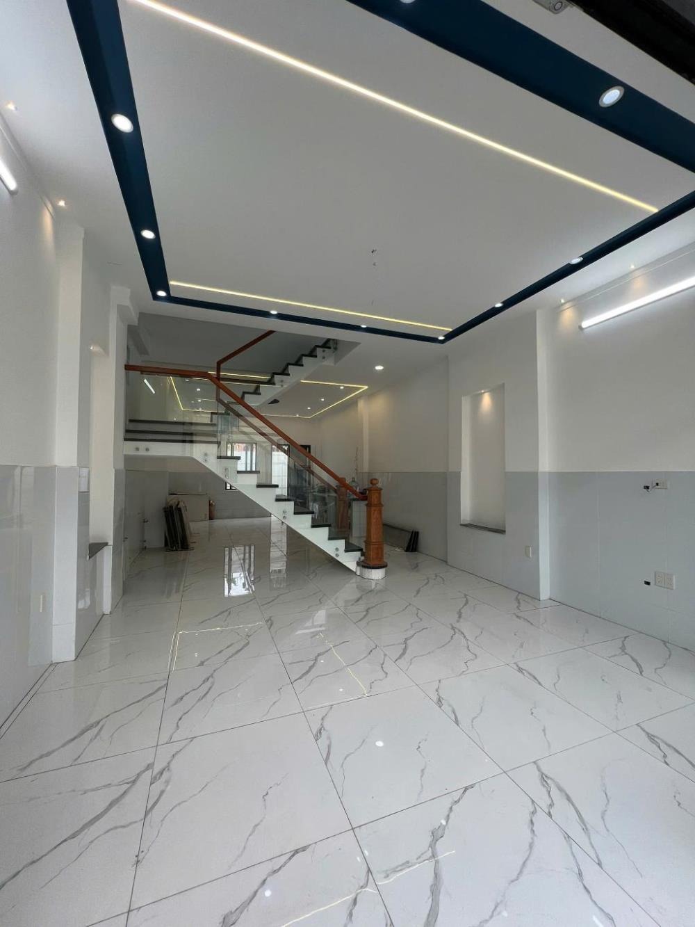 Bán nhà Thủ Đức 3 Tầng, 85m2, Oto Trong Nhà, Pháp Lý Chuẩn