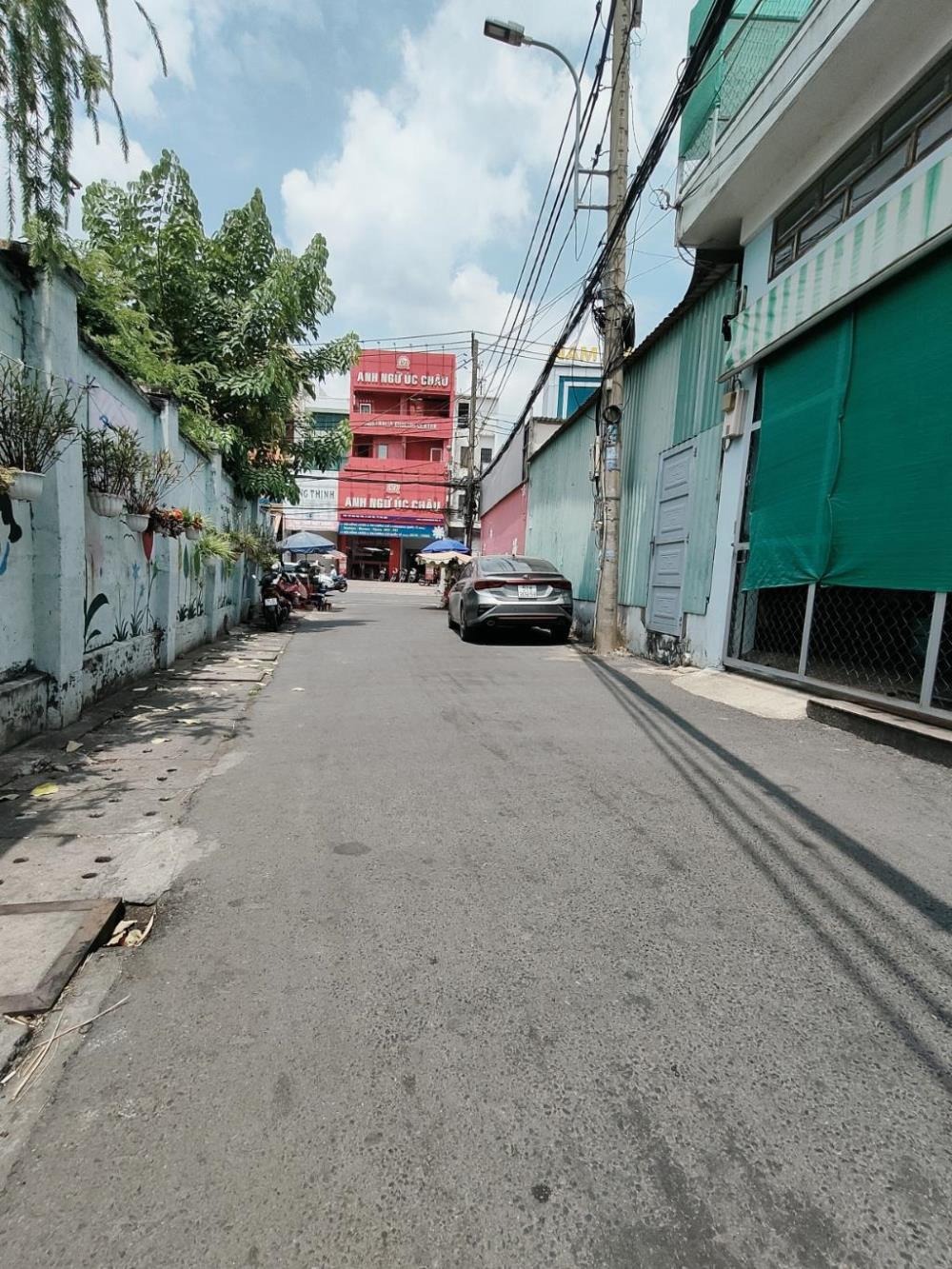 Bán nhà Thủ Đức 3 Tầng, 85m2, Oto Trong Nhà, Pháp Lý Chuẩn