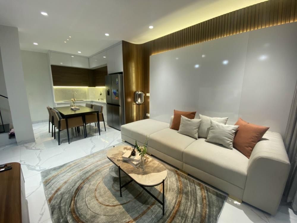 Nhà Phố Cổ Hà Đông - 40m2, 5 Phòng Ngủ, Giá 8.5 Tỷ - Vị Trí Đắc Địa