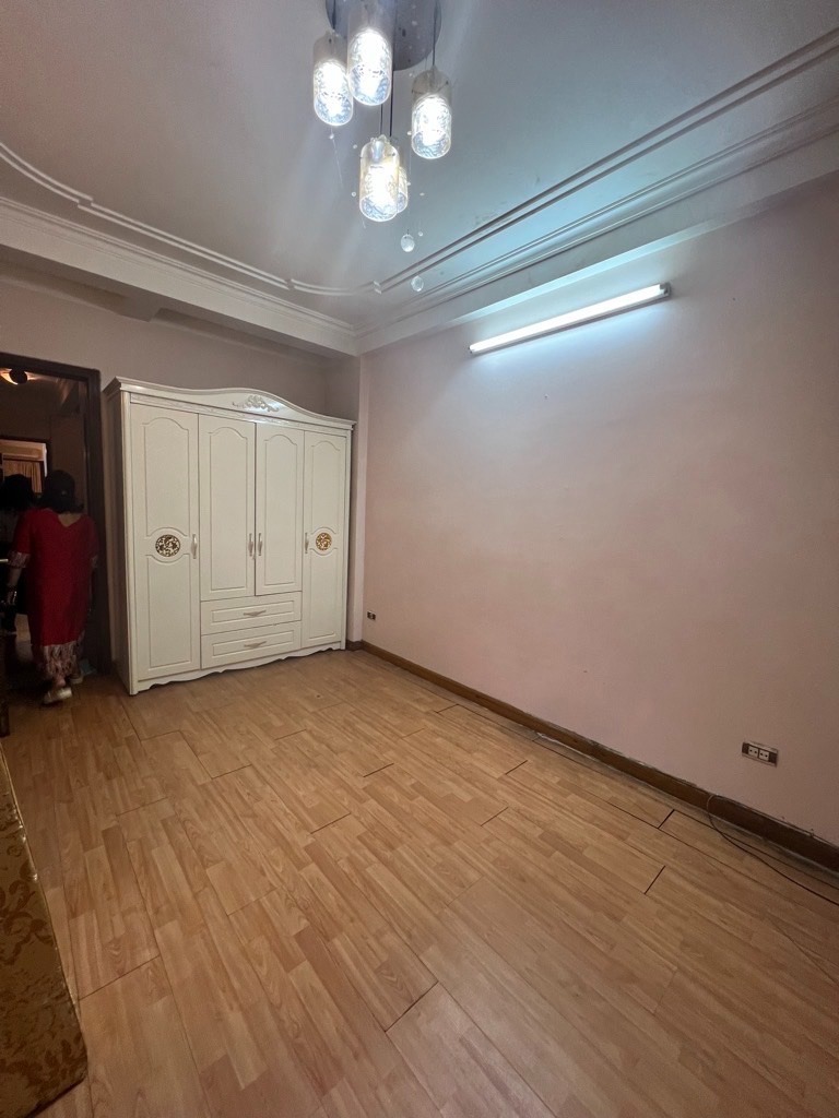 Bán nhà phố Đống Đa: 76m2, Ô tô đỗ cửa, Giá 13.5 tỷ - Mrs Vinh 0982038389