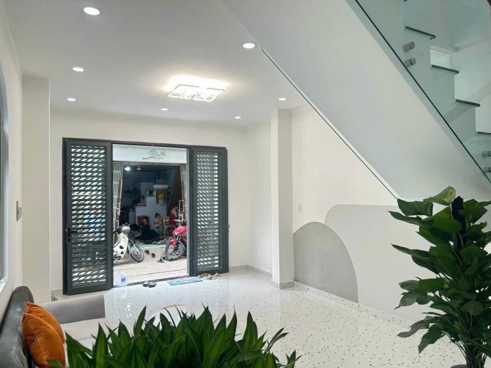 Nhà Giá Rẻ Bình Chánh - Vị Trí Đắc Địa, Hỗ Trợ Vay Ngân Hàng