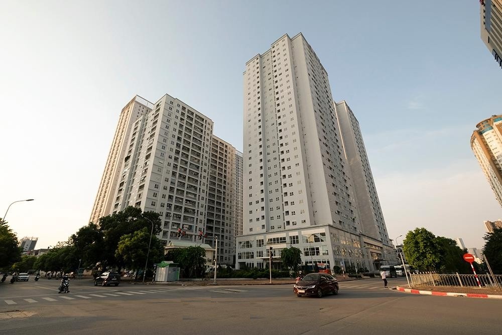 Cho Thuê Căn Hộ Chung Cư B10 Nam Trung Yên - 2PN, 70m2, Full Đồ - 12 Triệu