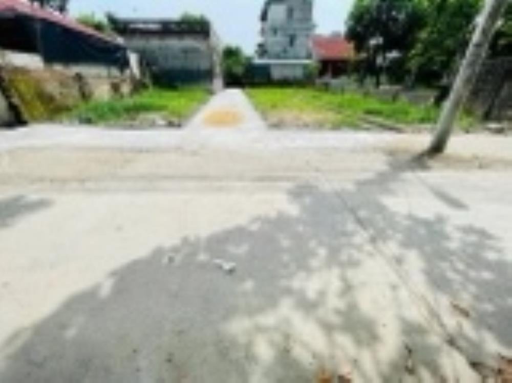 Lô đất Tam Hưng 40m2, Ô Tô Chạy Thông, Giá Hơn 2 Tỷ - Vị Trí Vàng