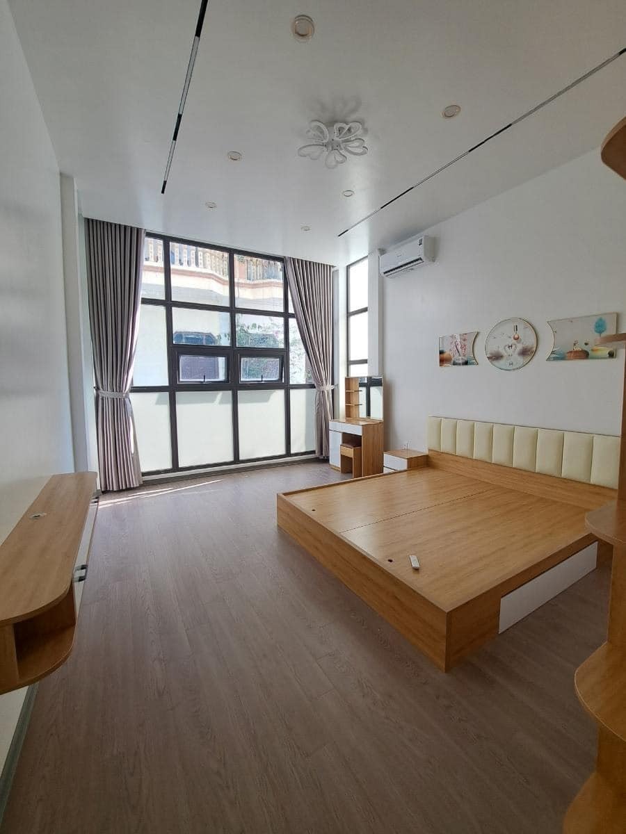 Nhà Mới 4 Tầng, Vị Trí Đắc Địa - Đầu Tư/Ở - Chỉ 4 tỷ - La Phù Hoài Đức