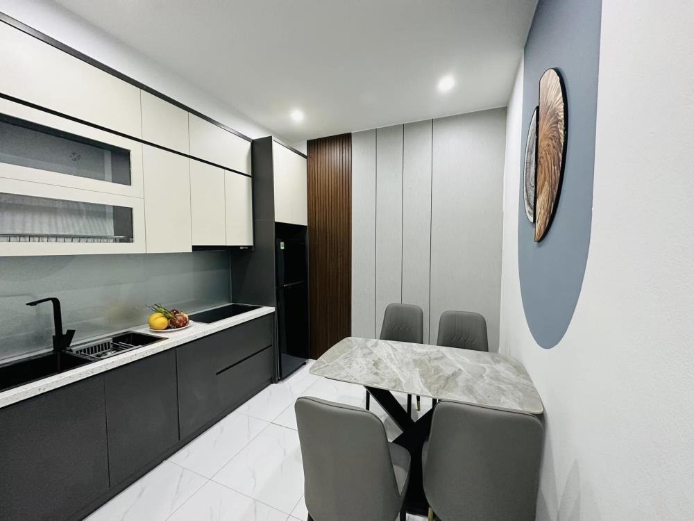 Nhà Luxury 5 Tầng, Full Nội Thất, Oto Đỗ Cửa - Giá 7.5 Tỷ